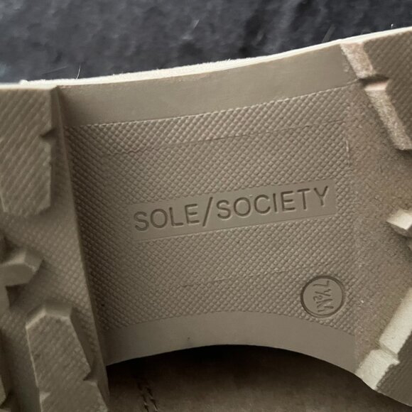 Sole Society Tan Suede Ankle Boots w/Zipper - Picture 7 of 11